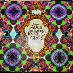 URBAN DECAY  ALICE THROUGH THE LOOKING GLASS  PALE
